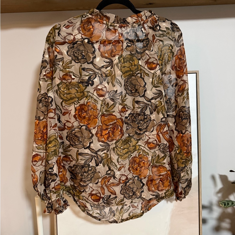 NWT Paparazzi Sheer Floral V Neck Blouse With Metallic Gold Accents and Tassels - Picture 4 of 4